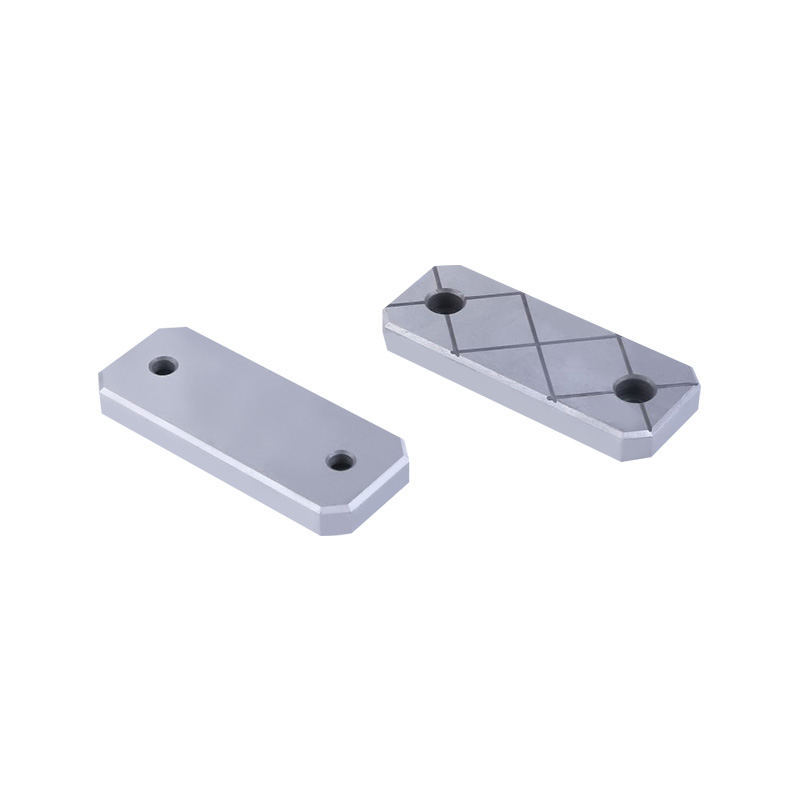 Abrasion Resistant Blocks X Shaped Wear Plates For Injection Molding