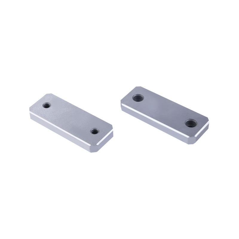 Abrasion Resistant Blocks X Shaped Wear Plates For Injection Molding